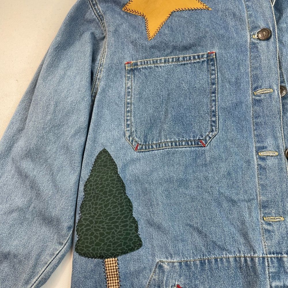 Vintage Patchwork Denim Jacket Christmas Appliqué Women’s M Holiday - Picture 3 of 9